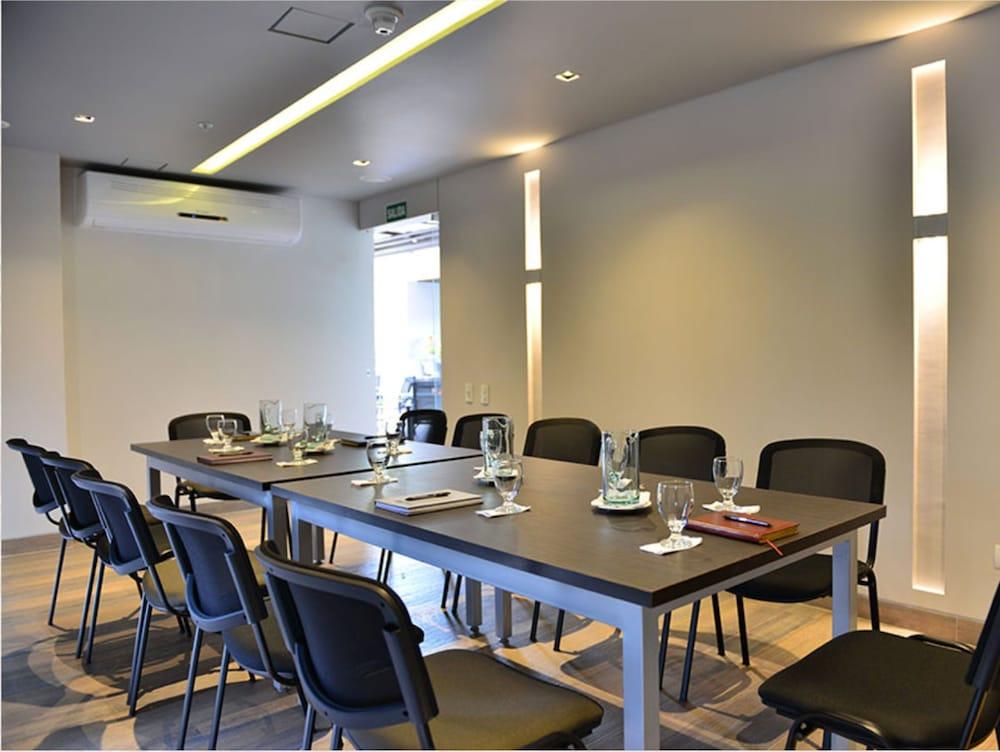 Park V Hotel & Suites Cali Dış mekan fotoğraf